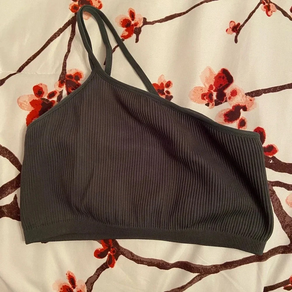 Aerie one shoulder sports bra 💚 - Picture 2 of 4